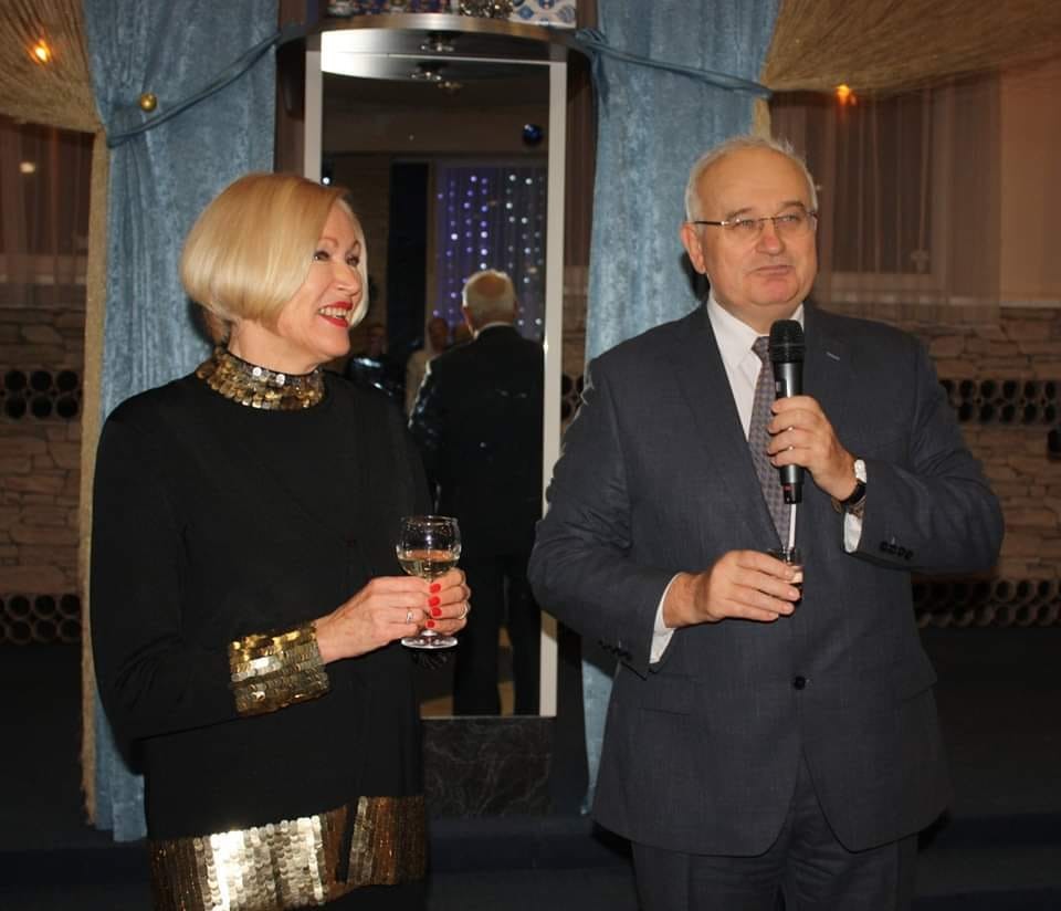 svg+xml;charset=utf-8,%3Csvg%20xmlns%3D На новогоднем заседании Столичного Делового Клуба Директоров награждены победители конкурса "Выбор года"