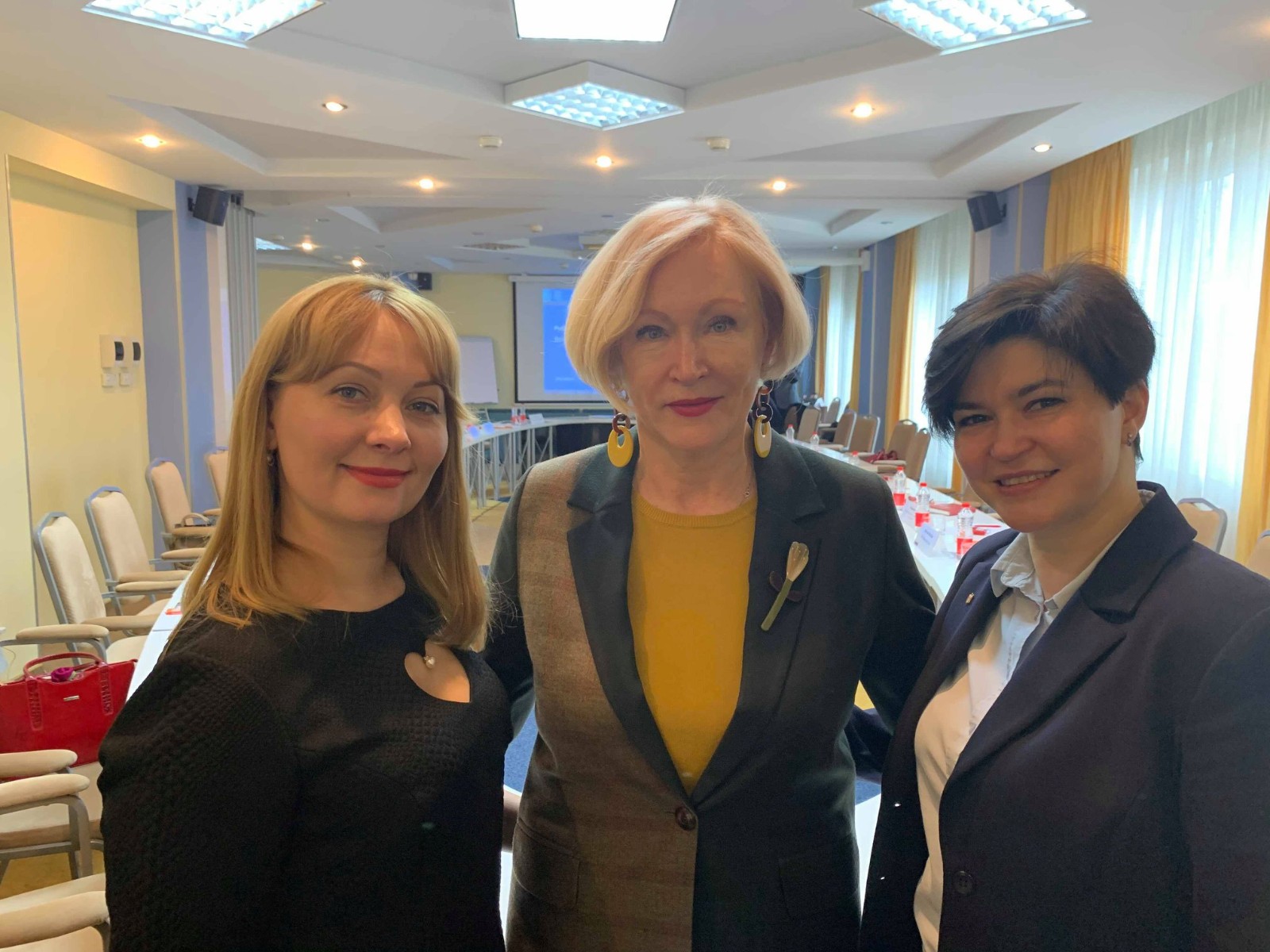 svg+xml;charset=utf-8,%3Csvg%20xmlns%3D Члены Клуба деловых женщин Союза  приняли участие в международном семинаре по вопросам связей с общественностью