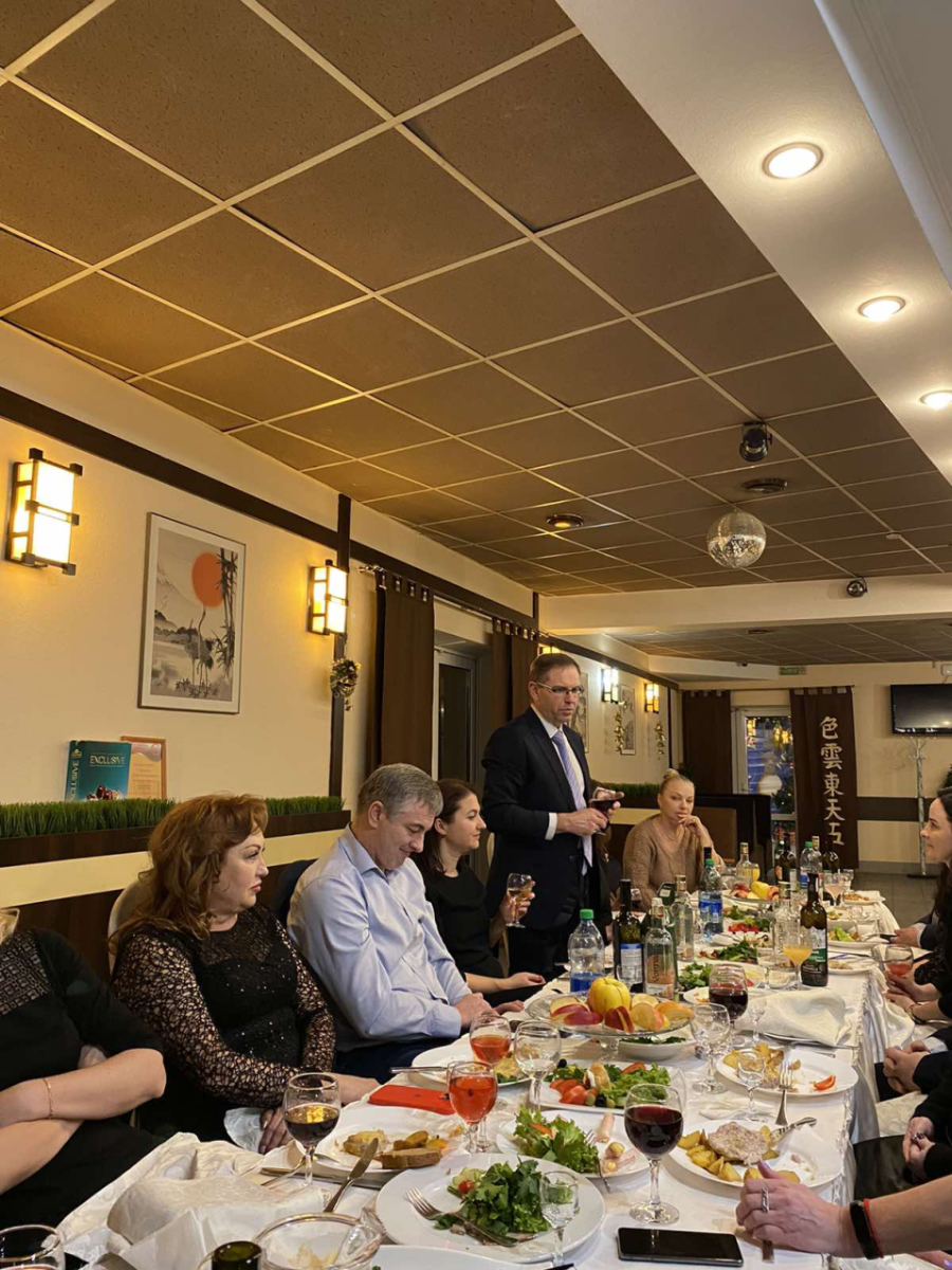 svg+xml;charset=utf-8,%3Csvg%20xmlns%3D Праздничное  заседание Столичного Клуба Директоров  ОО «МССПиР» : здравствуй, Новый 2023 год!