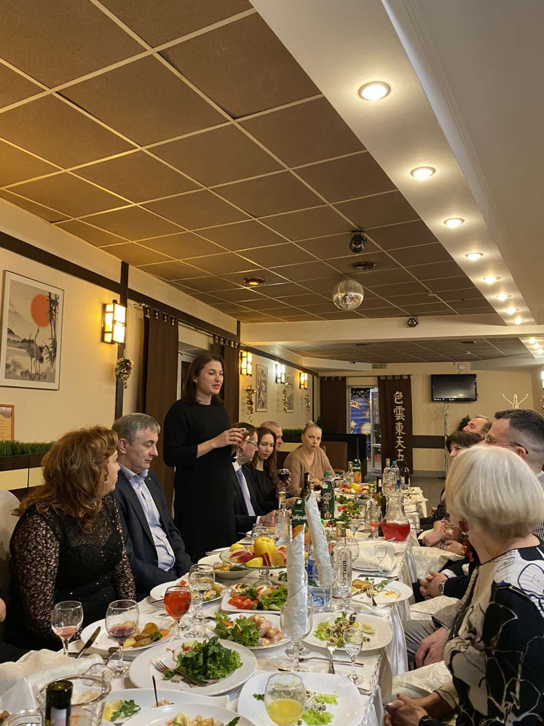 svg+xml;charset=utf-8,%3Csvg%20xmlns%3D Праздничное  заседание Столичного Клуба Директоров  ОО «МССПиР» : здравствуй, Новый 2023 год!