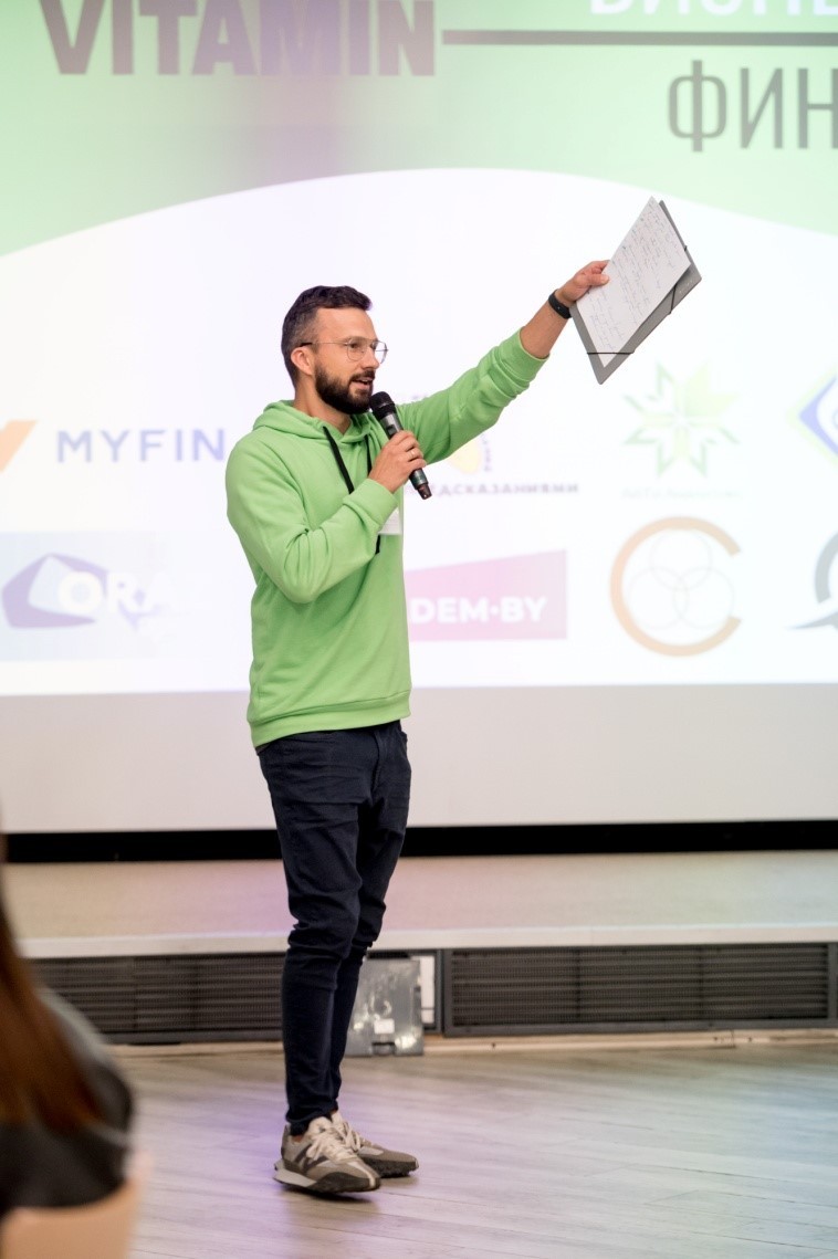 svg+xml;charset=utf-8,%3Csvg%20xmlns%3D Виктор Маргелов, Геннадий Мястовский приняли участие в Бизнес-ланче  «Финансы» в рамках бизнес-форума «VitaminB»