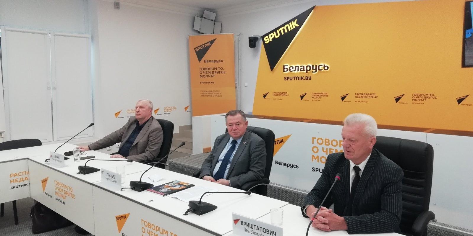 img111 image img111 Встреча в Доме Москвы с Государственным секретарём  Союзного государства  Беларуси и России Сергеем  Юрьевичем Глазьевым