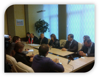 press-conf_credit image