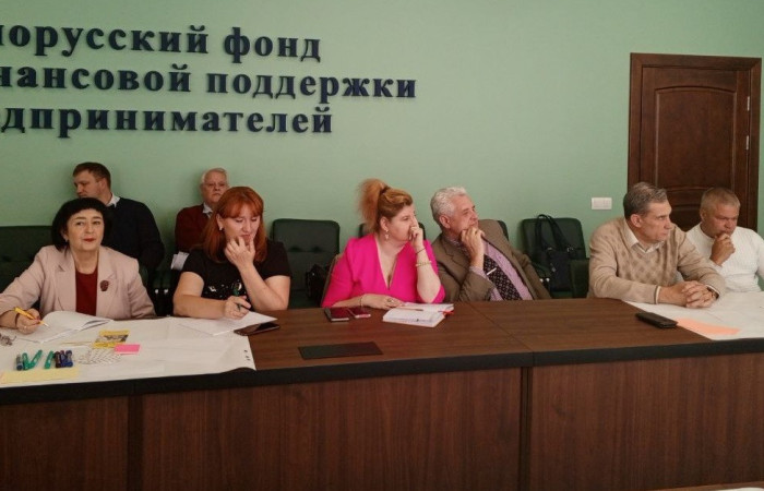 svg+xml;charset=utf-8,%3Csvg%20xmlns%3D «День Директора»: Бизнес-тренинг «Построение продуктивных взаимоотношений в команде»