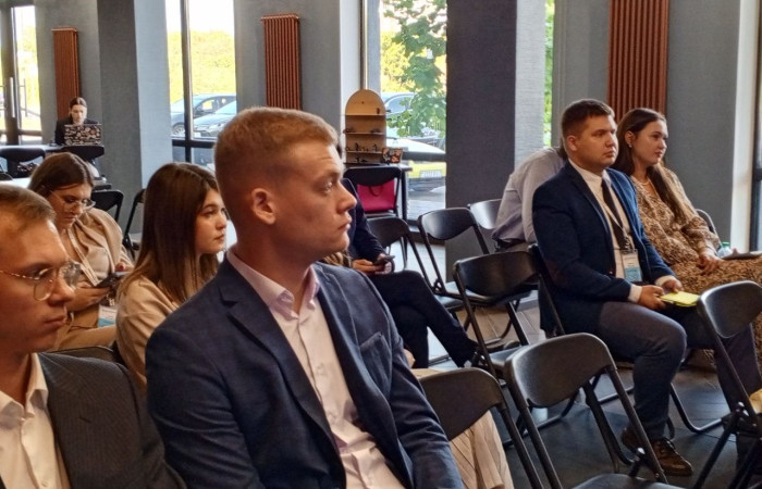 svg+xml;charset=utf-8,%3Csvg%20xmlns%3D Бизнес-миссия молодых предпринимателей России в Беларусь: Лилия Коваль встретилась с членами российской делегации