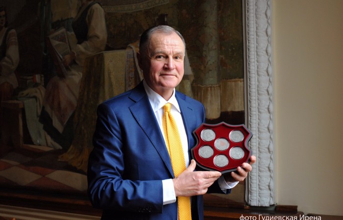 svg+xml;charset=utf-8,%3Csvg%20xmlns%3D Пресс-конференция: Трансграничный культурологический проект «Шляхамі Скарыны: да 500-годдзя выдання Пражскай Бібліі»