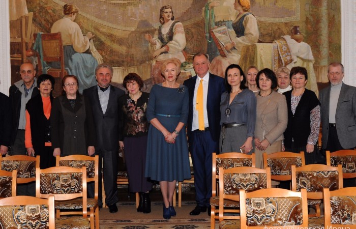 svg+xml;charset=utf-8,%3Csvg%20xmlns%3D Пресс-конференция: Трансграничный культурологический проект «Шляхамі Скарыны: да 500-годдзя выдання Пражскай Бібліі»