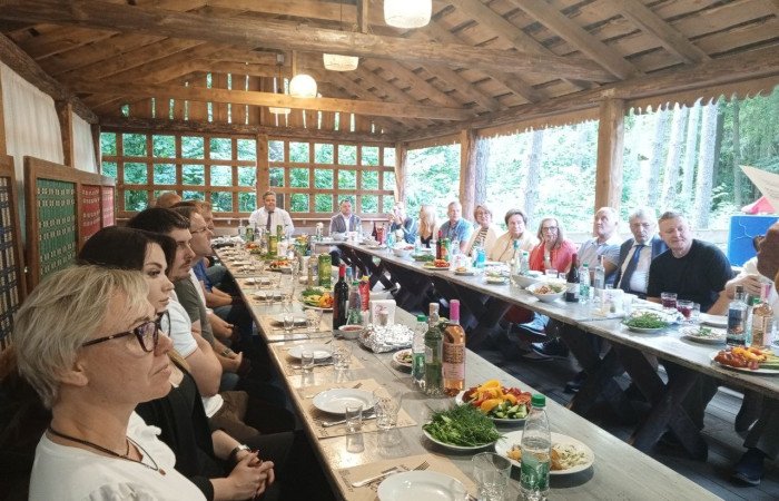 svg+xml;charset=utf-8,%3Csvg%20xmlns%3D Заседание Столичного Делового Клуба директоров:  «Как решать проблему с кадрами»