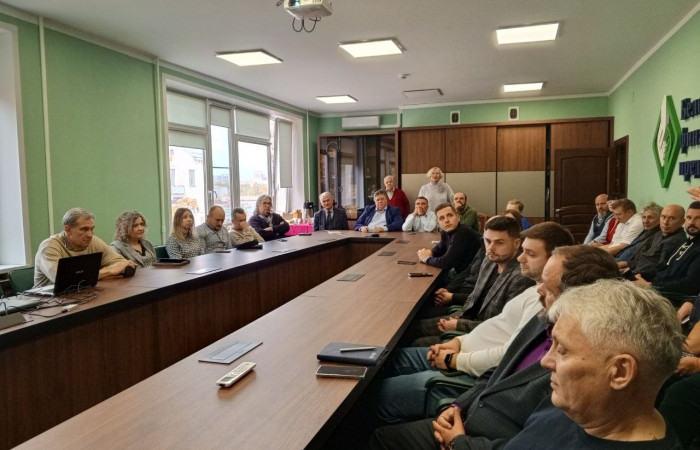 svg+xml;charset=utf-8,%3Csvg%20xmlns%3D ДЕНЬ ДИРЕКТОРА: «Идеальный предприниматель и Идеальный руководитель»