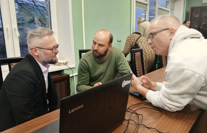 svg+xml;charset=utf-8,%3Csvg%20xmlns%3D  ДЕНЬ ДИРЕКТОРА: &laquo;Искусственный интеллект и управленческая деградация&raquo;. &laquo;AI-сотрудники для автоматизации бизнеса&raquo;