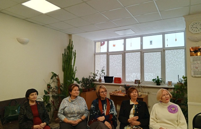 svg+xml;charset=utf-8,%3Csvg%20xmlns%3D Встреча в  Клубе деловых женщин: в гостях  &ndash; аромапрактик, профессиональный массажист  Вадим ЛУЦЕВИЧ 