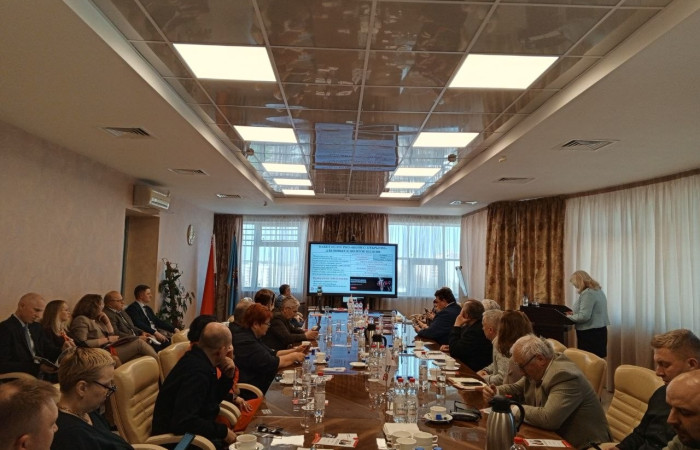 svg+xml;charset=utf-8,%3Csvg%20xmlns%3D ДЕНЬ ДИРЕКТОРА: Услуги БАНКА ДАБРАБЫТ для малого и среднего бизнеса