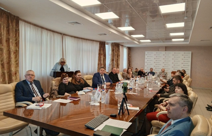 svg+xml;charset=utf-8,%3Csvg%20xmlns%3D ДЕНЬ ДИРЕКТОРА: Услуги БАНКА ДАБРАБЫТ для малого и среднего бизнеса