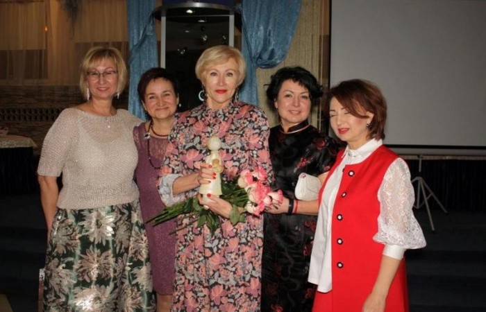 svg+xml;charset=utf-8,%3Csvg%20xmlns%3D ПРАЗДНИЧНОЕ ЗАСЕДАНИЕ КЛУБОВ СОЮЗА:  встреча Нового 2018 года, торжество в честь 20-летия первого и единственного в Минской области предпринимательского объединения