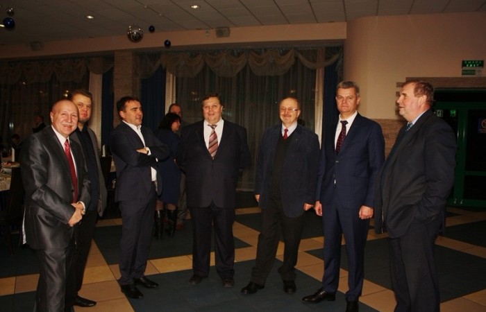 svg+xml;charset=utf-8,%3Csvg%20xmlns%3D ПРАЗДНИЧНОЕ ЗАСЕДАНИЕ КЛУБОВ СОЮЗА:  встреча Нового 2018 года, торжество в честь 20-летия первого и единственного в Минской области предпринимательского объединения