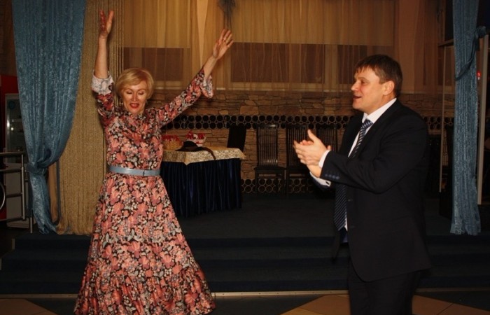 svg+xml;charset=utf-8,%3Csvg%20xmlns%3D ПРАЗДНИЧНОЕ ЗАСЕДАНИЕ КЛУБОВ СОЮЗА:  встреча Нового 2018 года, торжество в честь 20-летия первого и единственного в Минской области предпринимательского объединения