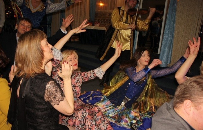 svg+xml;charset=utf-8,%3Csvg%20xmlns%3D ПРАЗДНИЧНОЕ ЗАСЕДАНИЕ КЛУБОВ СОЮЗА:  встреча Нового 2018 года, торжество в честь 20-летия первого и единственного в Минской области предпринимательского объединения