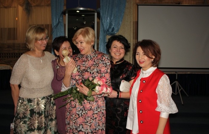 svg+xml;charset=utf-8,%3Csvg%20xmlns%3D ПРАЗДНИЧНОЕ ЗАСЕДАНИЕ КЛУБОВ СОЮЗА:  встреча Нового 2018 года, торжество в честь 20-летия первого и единственного в Минской области предпринимательского объединения