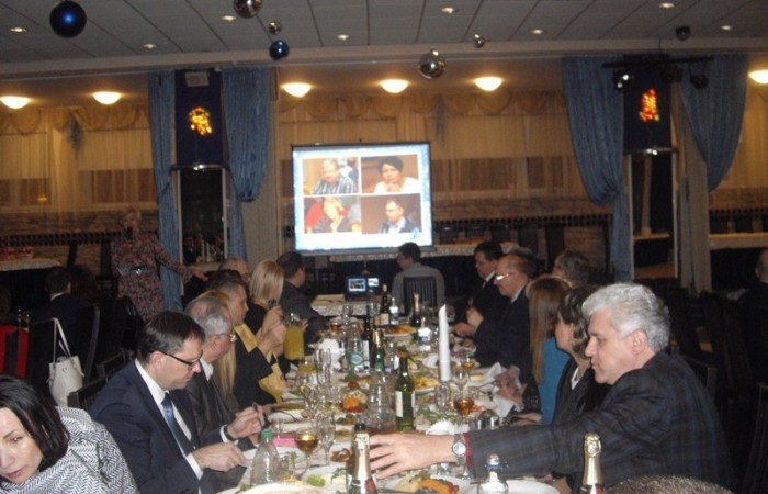 svg+xml;charset=utf-8,%3Csvg%20xmlns%3D ПРАЗДНИЧНОЕ ЗАСЕДАНИЕ КЛУБОВ СОЮЗА:  встреча Нового 2018 года, торжество в честь 20-летия первого и единственного в Минской области предпринимательского объединения