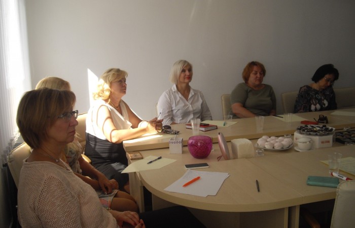 svg+xml;charset=utf-8,%3Csvg%20xmlns%3D Заседание Клуба деловых женщин: Людмила Чебану – о секретах вечной молодости