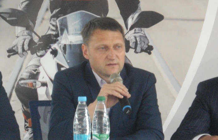 svg+xml;charset=utf-8,%3Csvg%20xmlns%3D Партнёрское предприятие Союза &laquo;Бизнес Кар&raquo; подарило Минскому ГАИ мотоцикл LIFAN LF 150-13