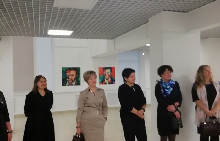 svg+xml;charset=utf-8,%3Csvg%20xmlns%3D Заседание Клуба деловых женщин Союза в  Национальном центре  современных искусств:  Знакомство с выставкой   «Музыка и свет»