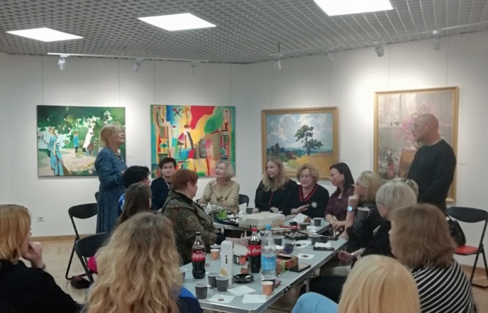 svg+xml;charset=utf-8,%3Csvg%20xmlns%3D Заседание Клуба деловых женщин Союза в  Национальном центре  современных искусств:  Знакомство с выставкой   «Музыка и свет»